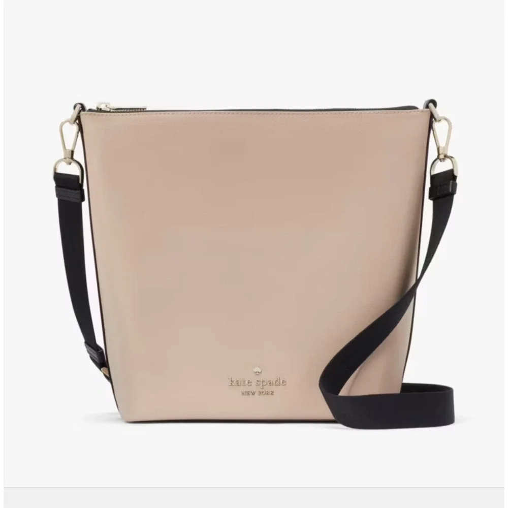 Kate Spade Chelsea Large Duffle Crossbody‎ in Warm Beige